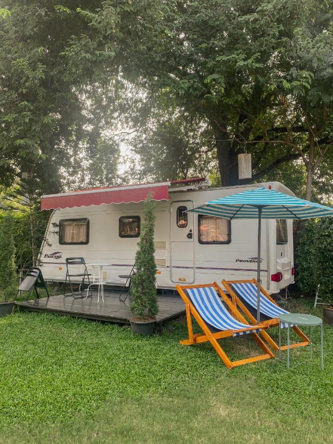 Nice Nite Campervans Phra Nakhon Si Ayutthaya Exterior foto